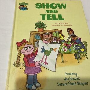 Sesame Street Show And Tell, vintage 1980 Hardcover.  Golden Press.